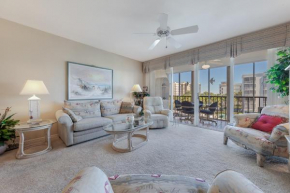 Hibiscus Pointe 733, 2 Bedrooms, WiFI, Heated Pool Access, Sleeps 6, Fort Myers Beach